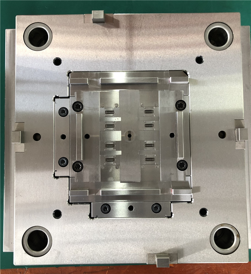 Connector Housing Injection Mould Tools